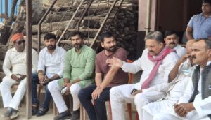 Read more about the article वरिष्ठ पत्रकार जनार्दन ज्वाला के निधन पर शोक की लहर, अंतिम विदाई में जुटे सैकड़ों लोग