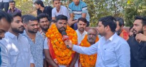 Read more about the article मिर्चा निवासी ने किकबॉक्सिंग में कांस्य पदक जीता