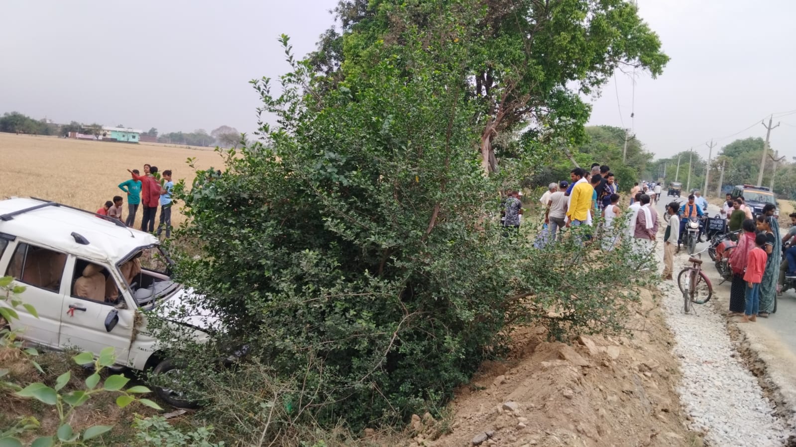You are currently viewing सेवराई: मां कामाख्या दर्शन को जा रही स्कॉर्पियो दुर्घटनाग्रस्त, 13 घायल