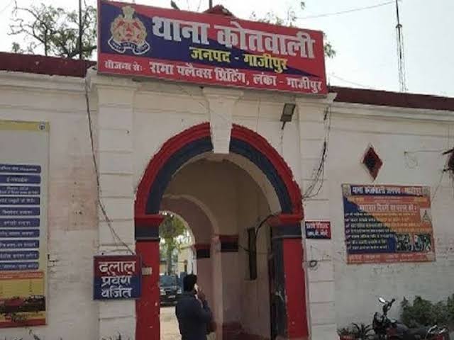 Read more about the article फर्जी दस्तावेज़ से नौसेना में भर्ती की कोशिश, गाजीपुर के युवक का खुला राज, पुलिस ने दर्ज की एफआईआर