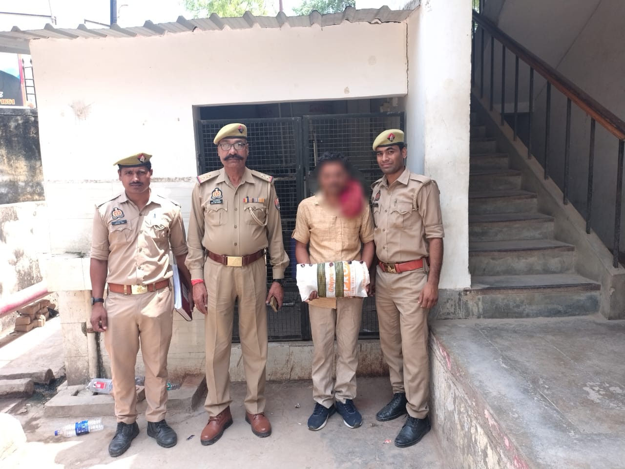 Read more about the article पुलिस ने 750 ग्राम अवैध गांजा के साथ अभियुक्त को किया गिरफ्तार