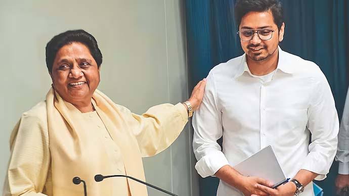 You are currently viewing बसपा की नेशनल बैठक में लिए गए अहम फैसले,आकाश आनंद बने मुख्य नेशनल कोऑर्डिनेटर