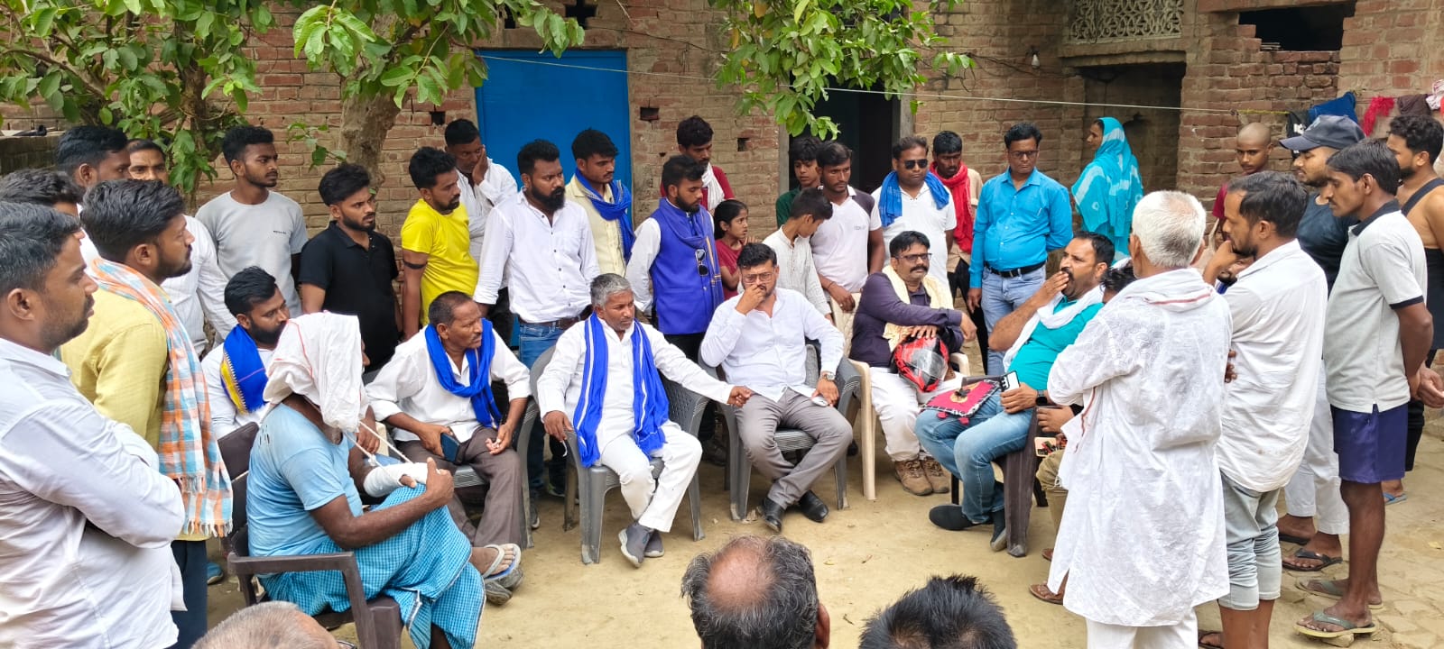 चन्दौली में बादशाह खान की निर्माण हत्या प्रकरण में आजाद समाज पार्टी का संवेदनशील कदम।