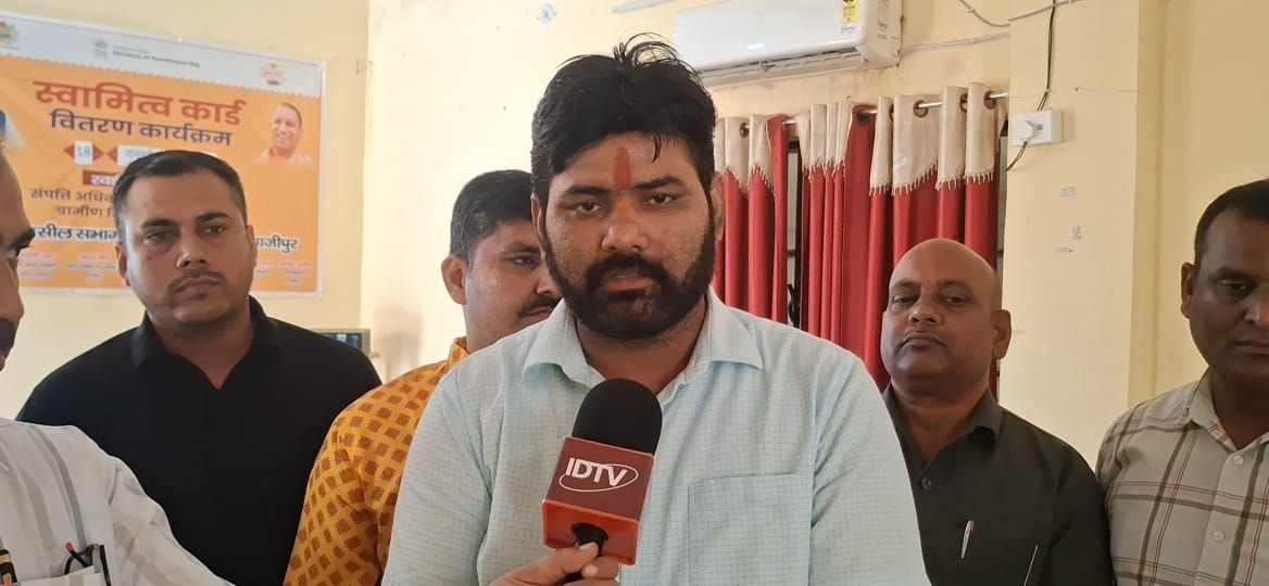 लेखपाल संघ के चुनाव में दावेदारों ने झोंकी पूरी ताकत,18 नवंबर को होगा मतदान |